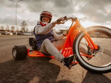 Zážitek - Drift trike: Driftování na motorové tříkolce - Královéhradecký kraj