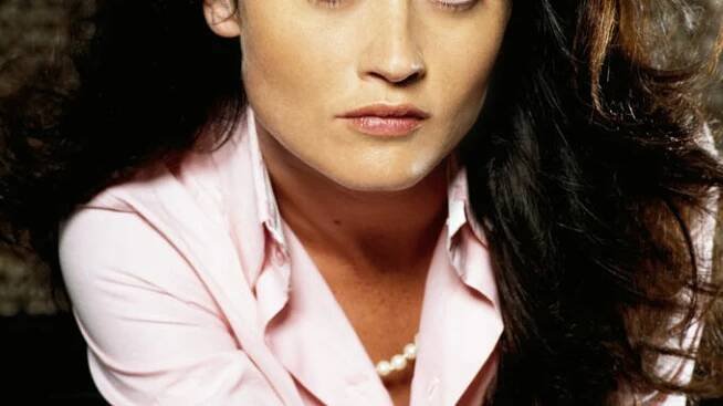 Agentka ze seriálu Mentalista: Herečka Robin Tunney se ostříhala na mikádo a je dvojnásobná maminka | Život v Česku