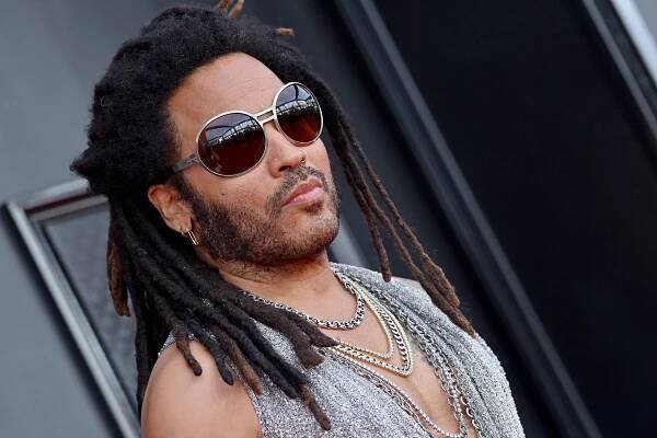 And the Fashion Icon 2022 is... Lenny Kravitz!