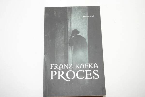 FRANZ KAFKA - PROCES