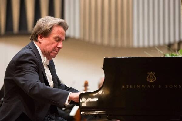 Rudolf Buchbinder - Hudobné dny Bruno Waltera 2015 (Foto Arthur media)