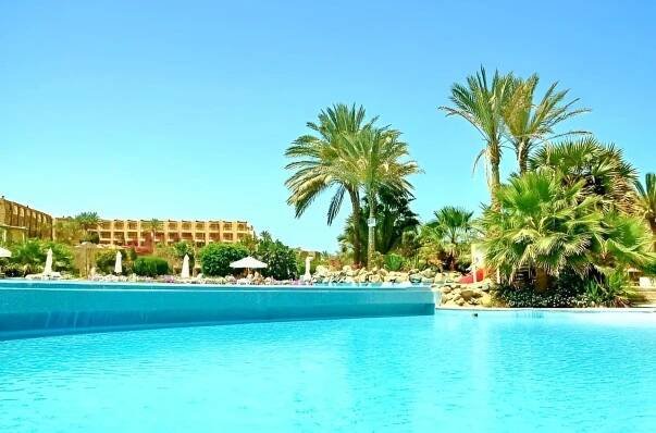 Brayka Bay Resort