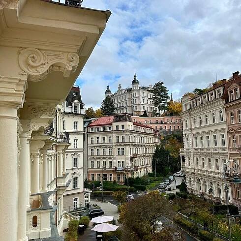 HOTEL ANGLICKY DVUR - Updated 2025 Prices & Reviews (Karlovy Vary, Czech Republic)