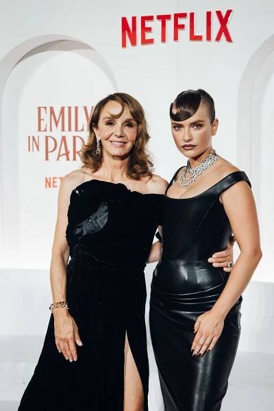Global Special Screening for Emily in Paris S4 at Piazza della Repubblica, Premiere, Rome, September 10, 2024 - Philippine Leroy-Beaulieu, Camille Razat - Emily in Paris - Season 4 - Z akcí
