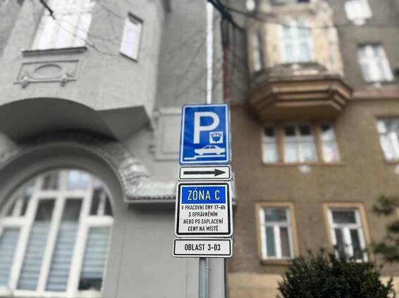 Příklad rezidentího parkování v brněnské zóně C.