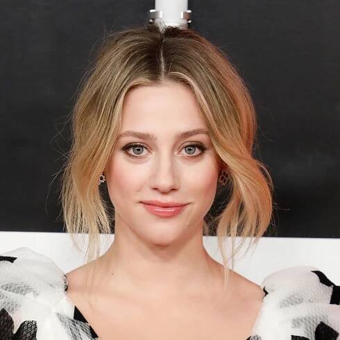 Lili Reinhart Has the Easiest Trick For a No-Commitment Bob