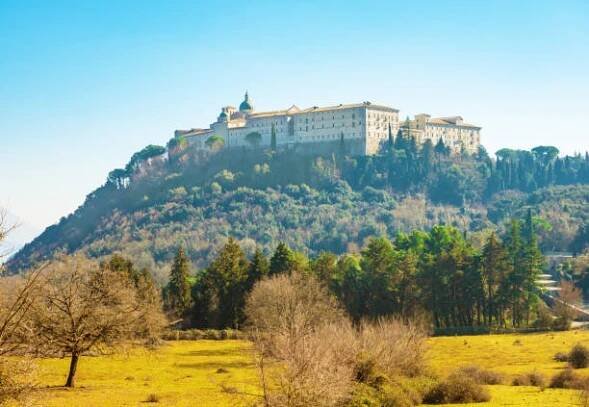 montecassino opatství (cassino, itálie) - benedictine order - stock snímky, obrázky a fotky
