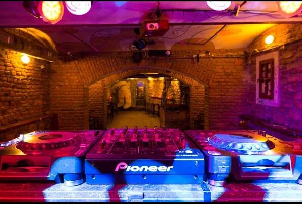 Klub Chapeau Rouge: kdysi tu řádili čerti, dnes patří hudebníkům