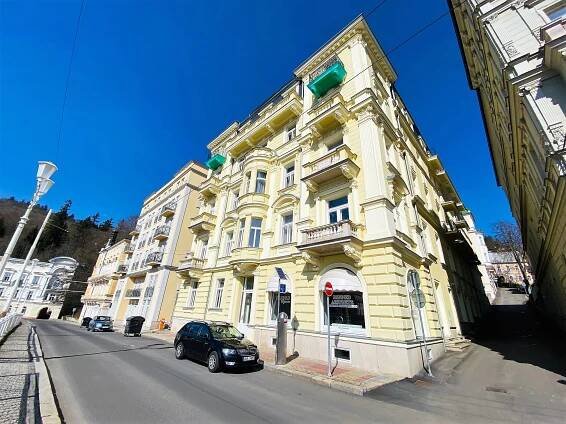 Exkluzivní byt 2+kk, 41m2, komora, kompletně zařízený, Masarykova ulice – Mariánské Lázně