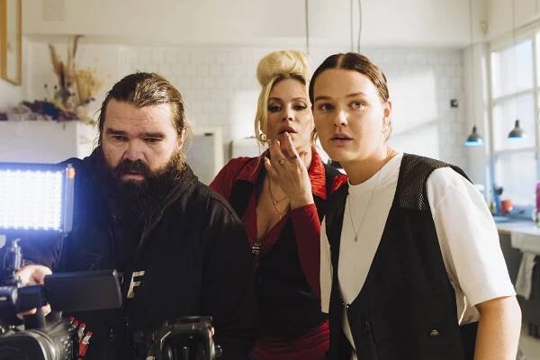 Toinen tuleminen - Episode 3 - Z filmu - Mikko Kouki, Pihla Viitala, Reetta Ylä-Rautio
