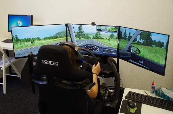 Fahrsimulator | Fahrschule Philipp in Offenbach
