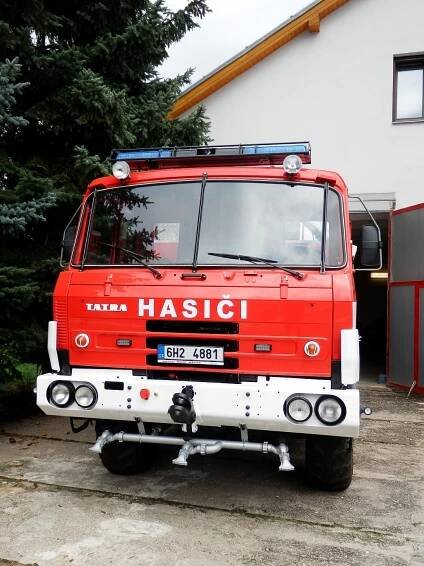 Hasiči z Nového Města u Chlumce nad Cidlinou mají Tatru 815, získali ji bezúplatným převodem od Armády ČR | POŽÁRY.cz