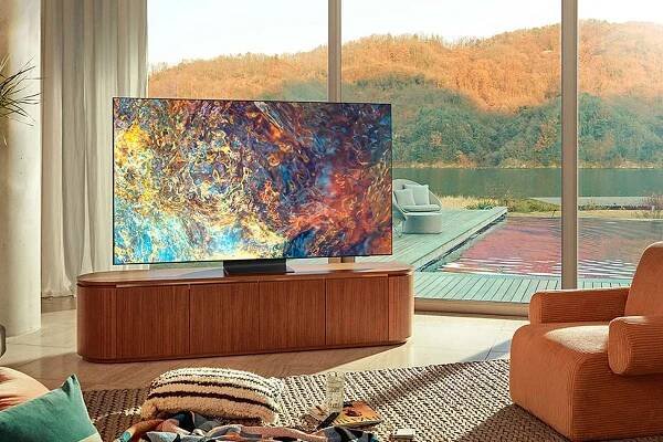 Televizory Samsung QLED a Crystal UHD: velká obrazovka pro každý detail