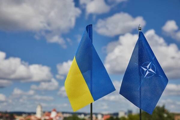 Nearly 70 percent of Ukrainians support gradual NATO accession