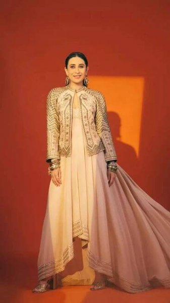 Karisma Kapoor's stylish experiments with ethnic wear