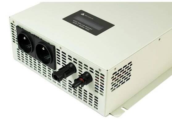 Solární měnič  ECO Solar Boost MPPT 3000 PRO střídač 3,5kW