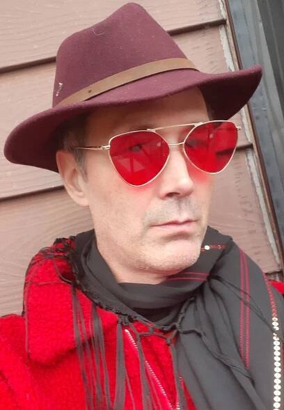 Going to Print with Lorenz Peter - Conundrum Press