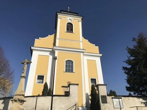 Církev se s obcemi soudila o majetek. Jejich vztahy jsou přesto dobré