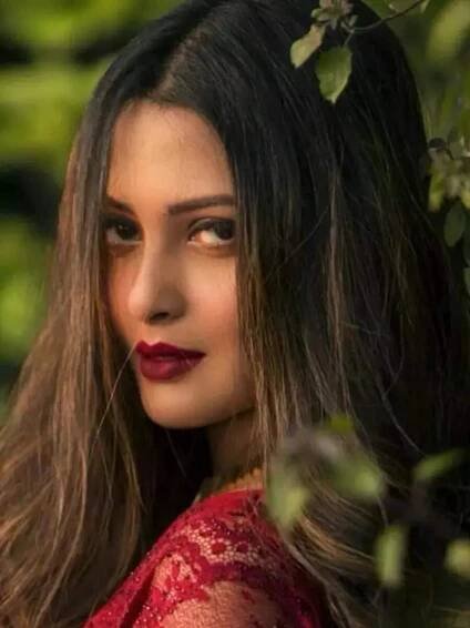 10 glimpses of Riya Sen’s enchanting eyes