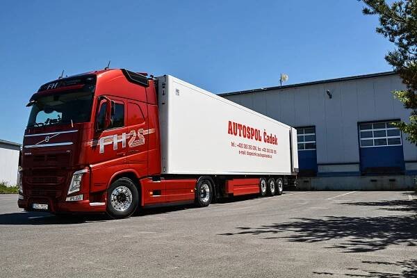 Technické zázemí - Autospol Čadek s.r.o.