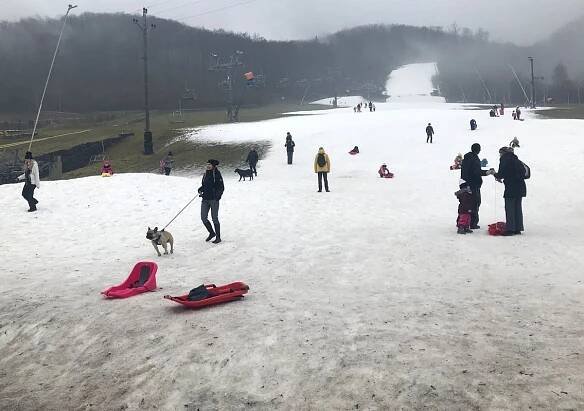 Lyžovačka u Olomouce začíná, v Hrubce spustí první vlek. Jak moc zdražili?
