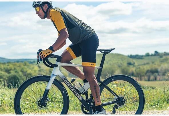 Pánské cyklistické šortky Northwave Force Evo Bibshort black/ochre 3