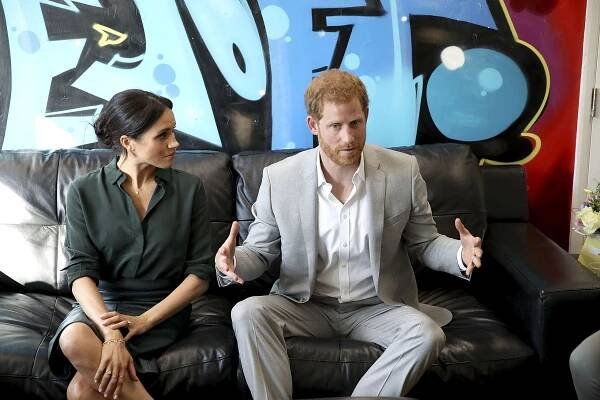 Meghan je těhotná. Dítě se narodí na jaře, šlechtický titul mu udělí královna