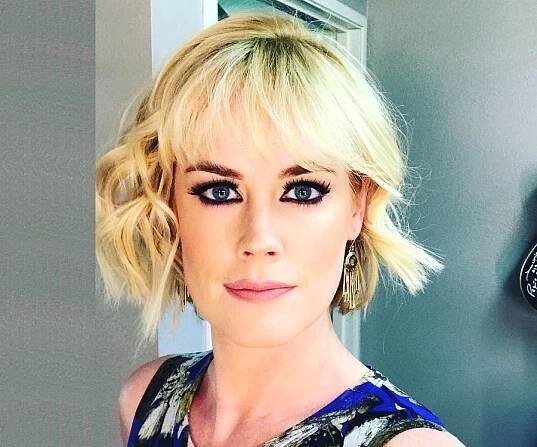 Abigail Hawk Biography – Facts, Childhood, Family Life, Achievements