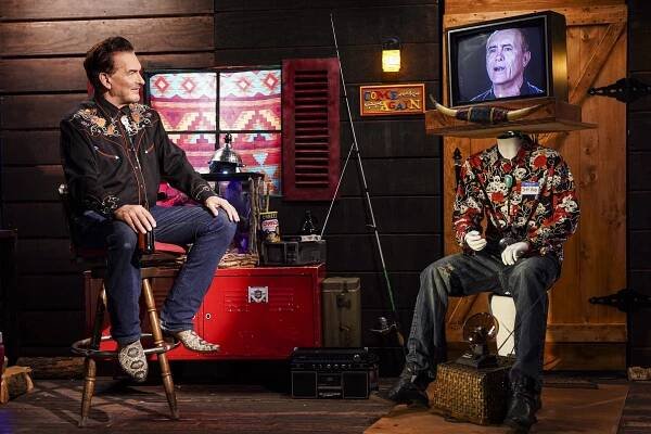 The Last Drive-In with Joe Bob Briggs - Z filmu - John Bloom