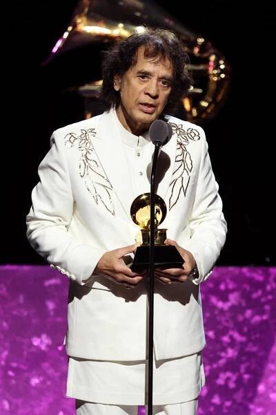 Zakir Hussain accepts the award for Best Global Music Performance for Pashto, in Los Angeles