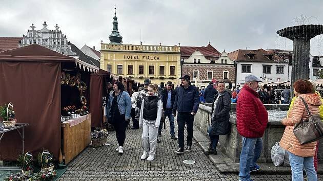 V Sušici v sobotu vrcholily farmářské trhy, k mání bylo ovoce, víno i džemy