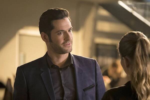 Lucifer - Pan a paní Mazikeen Smith (S03E03) (2017)