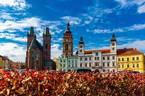 Hradec Králové je ráj turistů i průmyslu. Jak inzerovat ubytování? - TOPZINE.cz