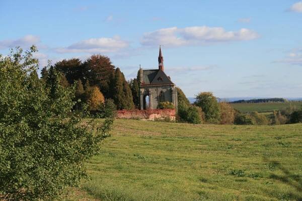 Chvalkovice (okres Náchod)