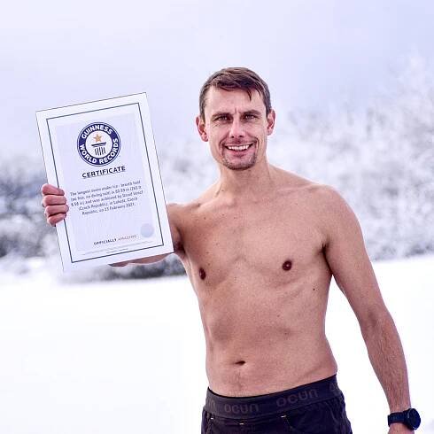 Český ledový muž Vencl reklamoval ukradený rekord, Guinness mu ho vrátil