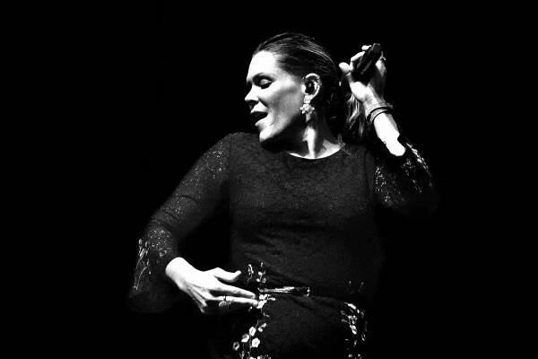 Beth Hart oznamuje termín koncertu na rok 2019. Pořadatel uvolňuje dalších 100 vstupenek na letošní koncert 29. listopadu. - Proti šedi
