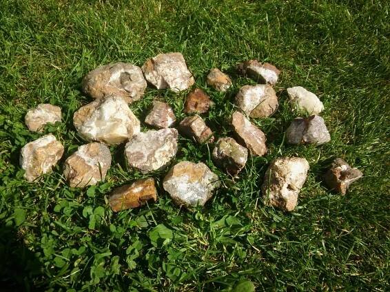 minerály lomu Doubravice - Minerály a zkameněliny