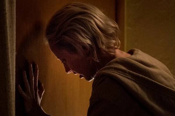 Andrea Riseborough - Nenávist (2019), Obrázek #2