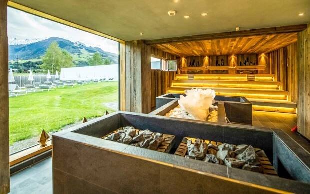 Kaprun v luxusním Tauern Spa Hotelu & Therme **** se 3 wellness centry, 12 bazény a 10 saunami + polopenze