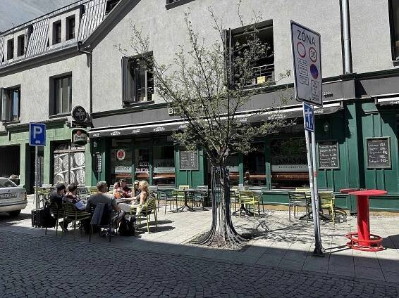 Bernie's Traditional Irish Pub na Stodolní ulici v Ostravě, 14. května 2024.