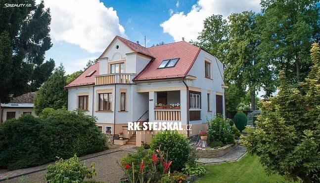 Prodej  vily 313 m², pozemek 1 590 m², třída 5. května, Lišov