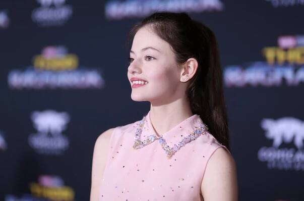 The World Premiere of Marvel Studios' "Thor: Ragnarok" at the El Capitan Theatre on October 10, 2017 in Hollywood, California - Mackenzie Foy - Thor: Ragnarok - Z akcí