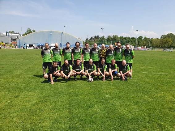 Sigi Team nasázel Jiskře deset branek. Řádil Pospěch, hráli Panenka i Dobiaš