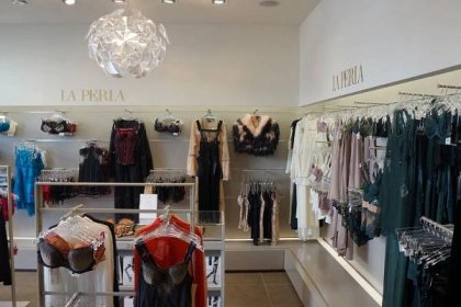 Luxusní spodní prádlo La Perla je prý nejsmyslnějším spodním prádlem světa. Nyní v Designer Outlet Parndorf otevírá svůj outlet.