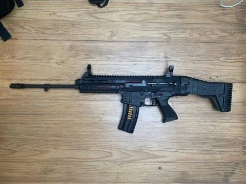 P: školní řez BREN 2 5,56x45 full auto znehodnocen (Bazar zbraní - Puška) - ZBRANĚ.cz