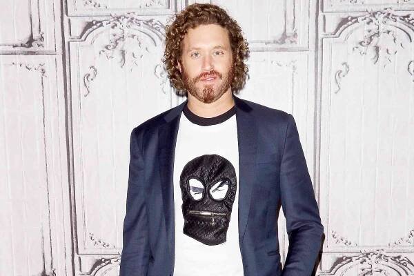 T.J. Miller Hosts Critics' Choice Awards 3 Days After His Arrest