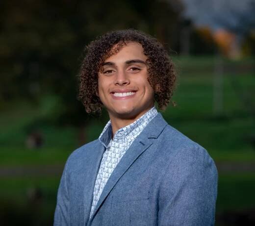 George Hall 2022 Senior pic3 - DCGF website