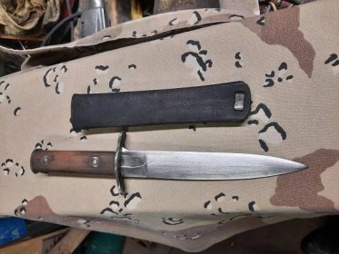 Útočný nůž  pungale  - Vojenské sběratelské předměty