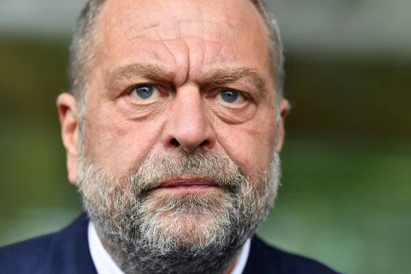 Éric Dupond-Moretti visé par une plainte pour "menaces" et "violences psychologiques"