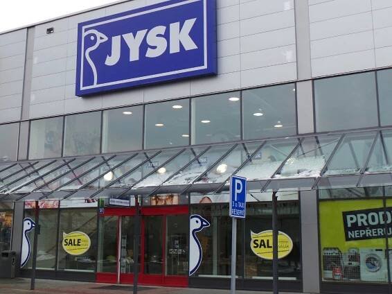 Jysk znovu otevírá 71 prodejen na Ukrajině - ByznysDeník